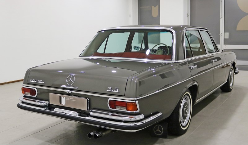 1971 Mercedes W109 300SEL 3.5